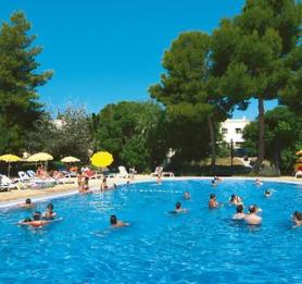 Portugalský hotel Luna Clube Brisamar s bazénem