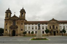 Kostel Igreja do Pópulo ve městě Braga, Portugalsko
