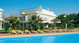Portugalský aparthotel Bayside Salgados Golf s bazénem